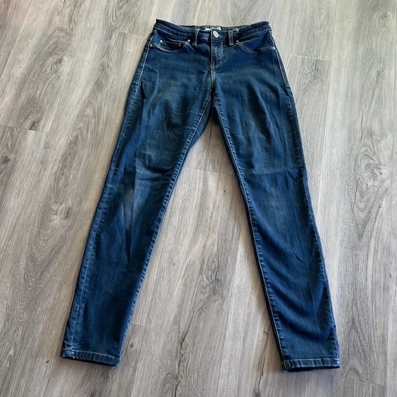 William rast slim leg jeans  size 4 - Picture 1 of 14